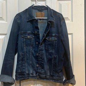Men’s American Eagle denim jacket. Great condition. Size medium.